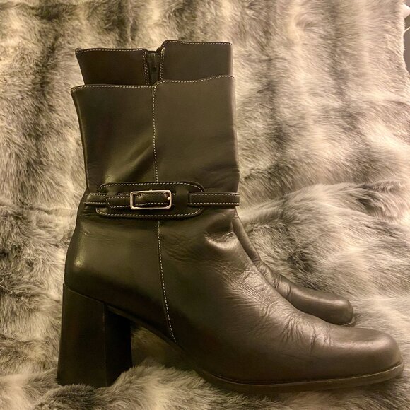 BEAUTIFUL COACH Black Leather boots 9B - Picture 1 of 4